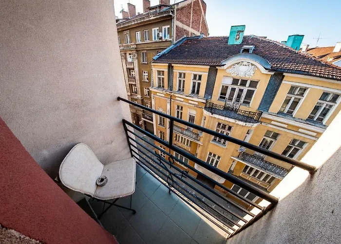 Industrial Life * 索菲亞