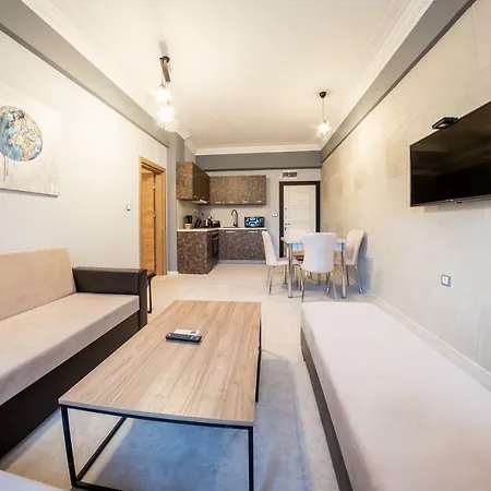 Industrial Life Apartman *